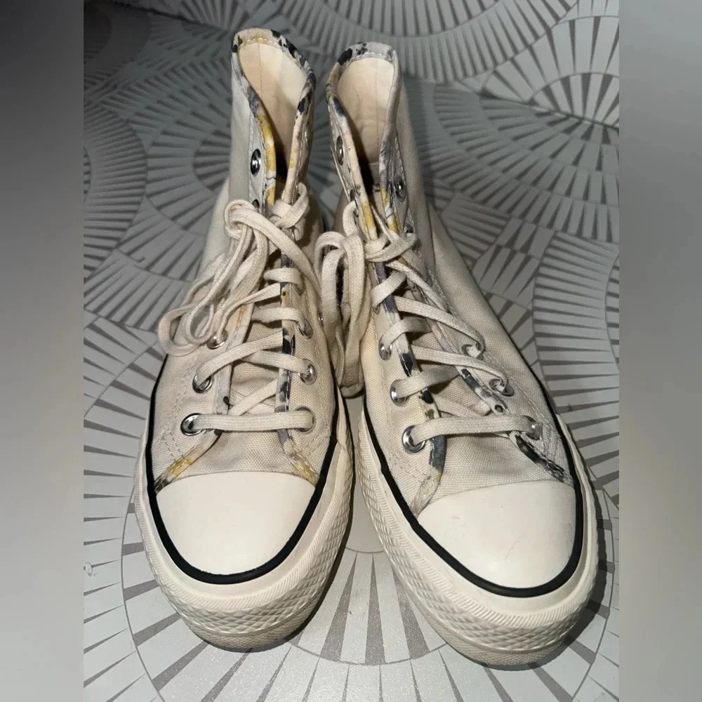 Chuck Taylor All Star Summer Fest Platform Sneaker‎ Cream With Tie Dye Size 5.5